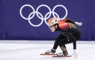 老将的坚韧！范可新获短道女子500米B组决赛第五名
