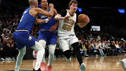 三名铁板凳合力砍下84分！他们竟然也能组成凯尔特人的三巨头？